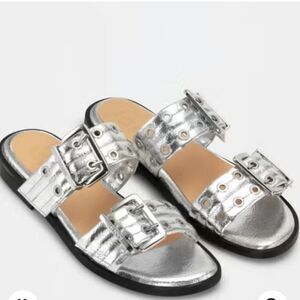 BRAND NEW GIASONE BUCKLE TWO-STRAP SANDALS